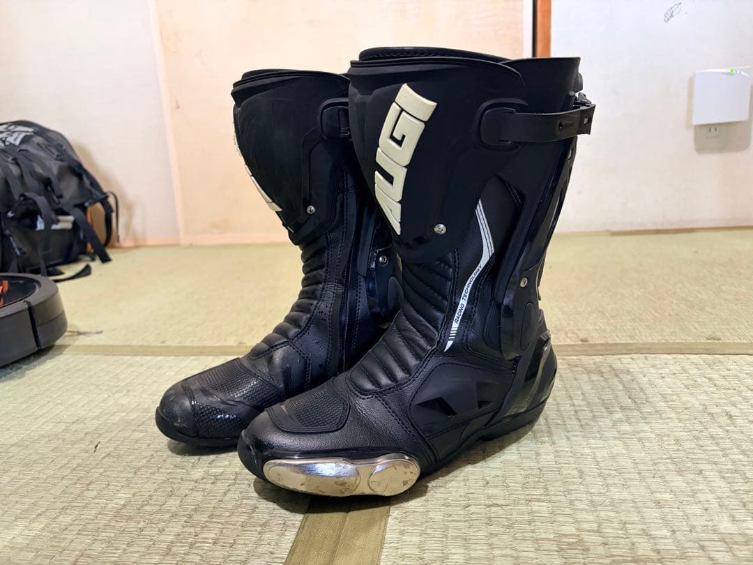 AUGIレーシングブーツAR-1 サイズEUR41／JPN26