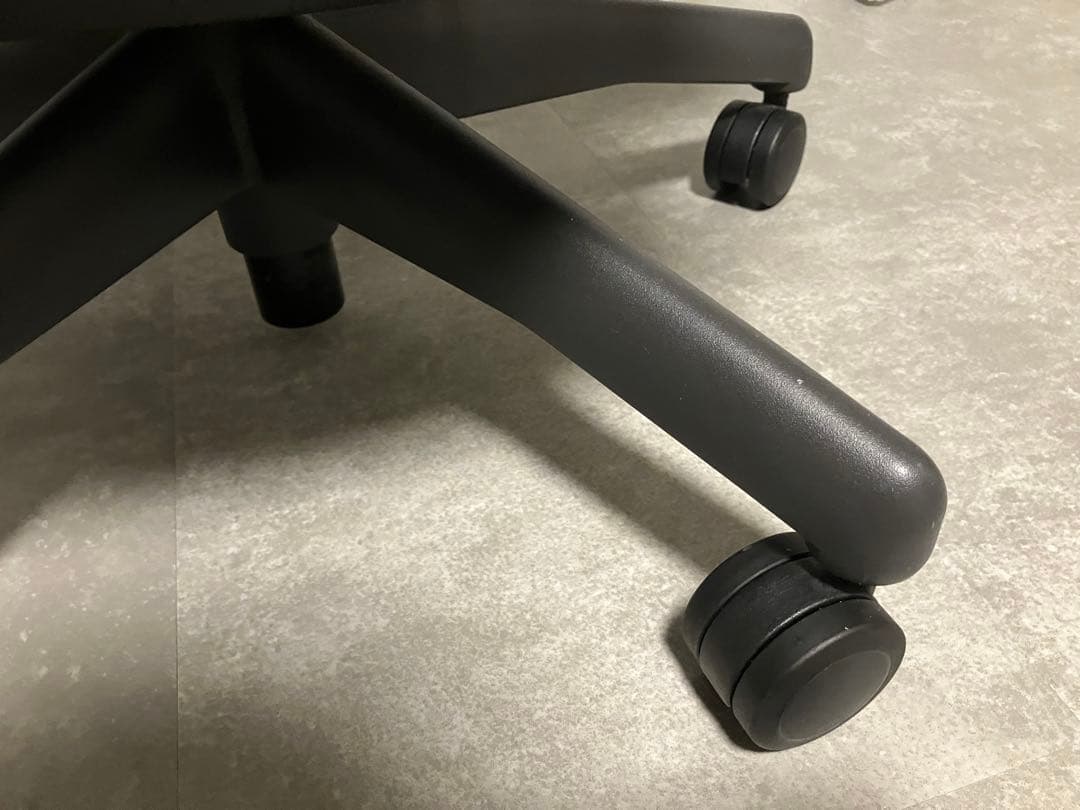 アーロンチェア　サイズB フル装備