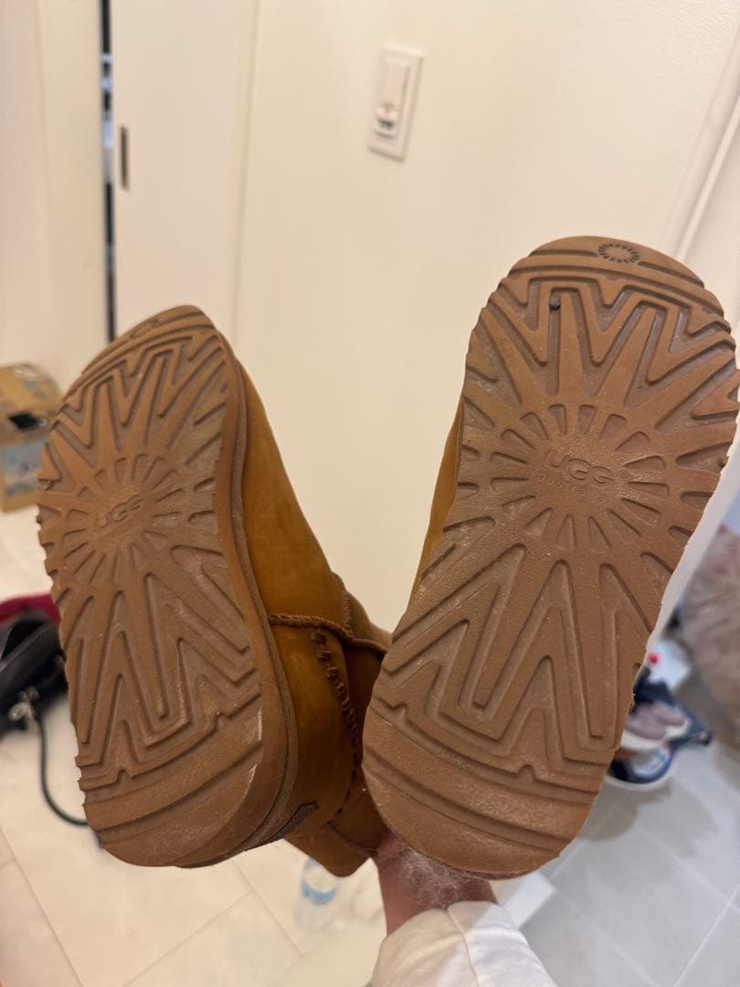UGG Classic Short / チェスナット系（型番 1008558）