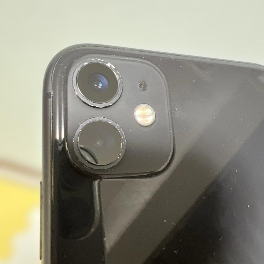 う*し様 iPhone11 ブラック64GB