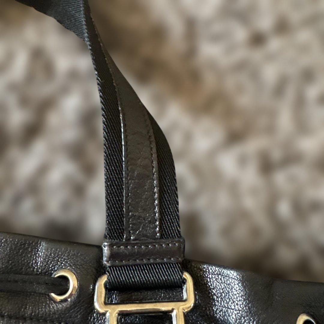 YSL ブラックレザートートバッグ