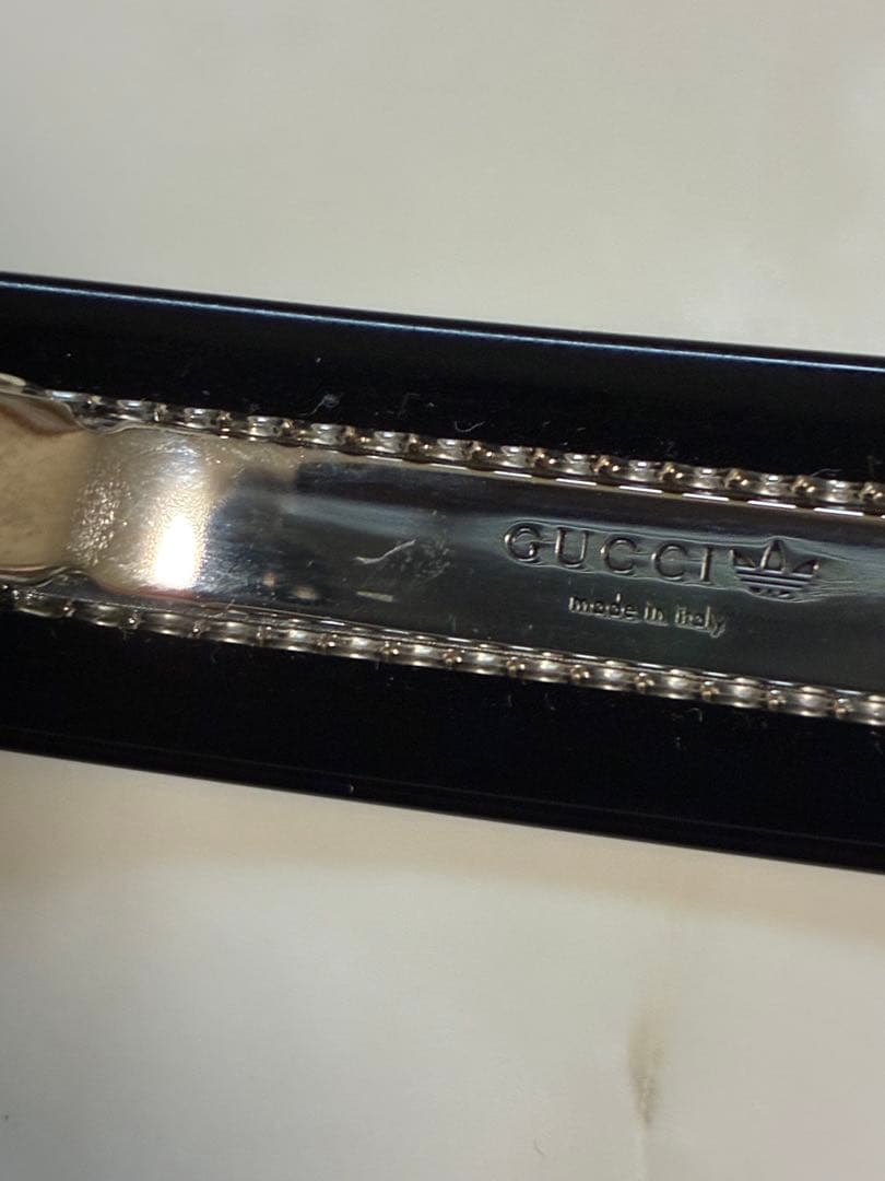 ヒロ GUCCI アディダス ロゴ ヘアピン