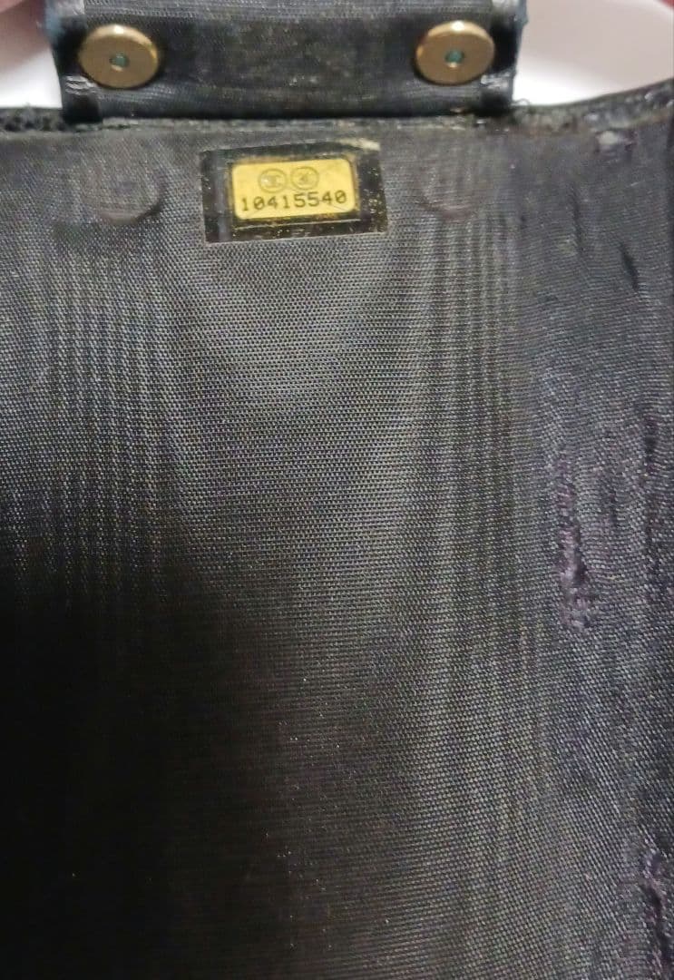 CHANEL　キーケース　キャビアスキン　黒　ブラック　6連