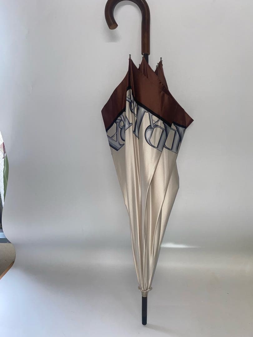 PRADA 長傘 ホワイト系・ブラウンLOGOプリント柄長さ92com