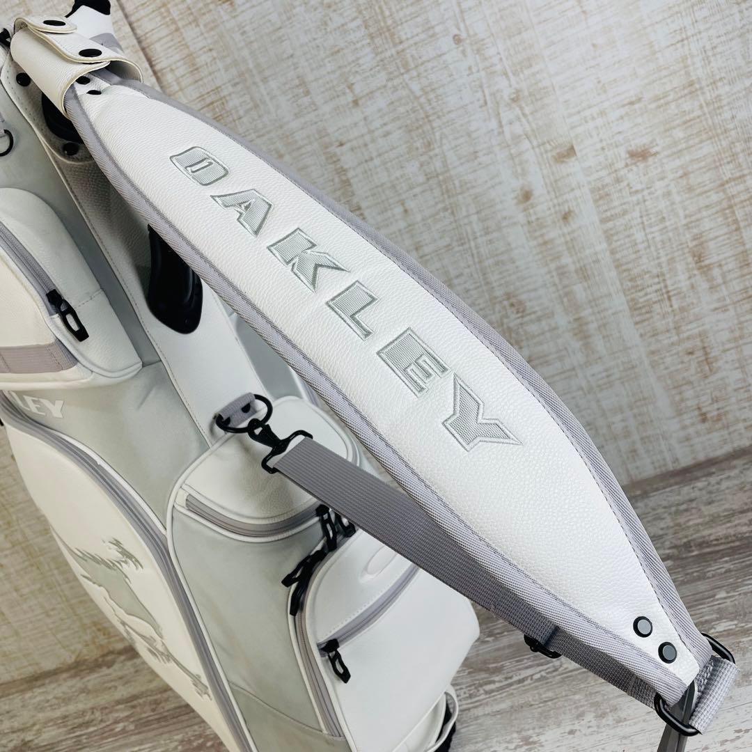 OAKLEYオークリー　キャディバッグ SKULL GOLF BAG 17.0