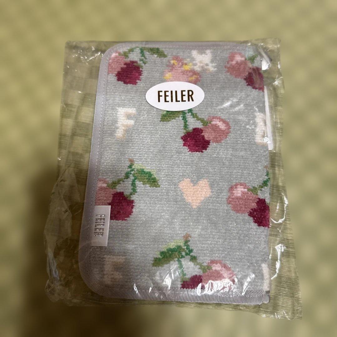 新品　フェイラー　マルチポーチ　チェリー