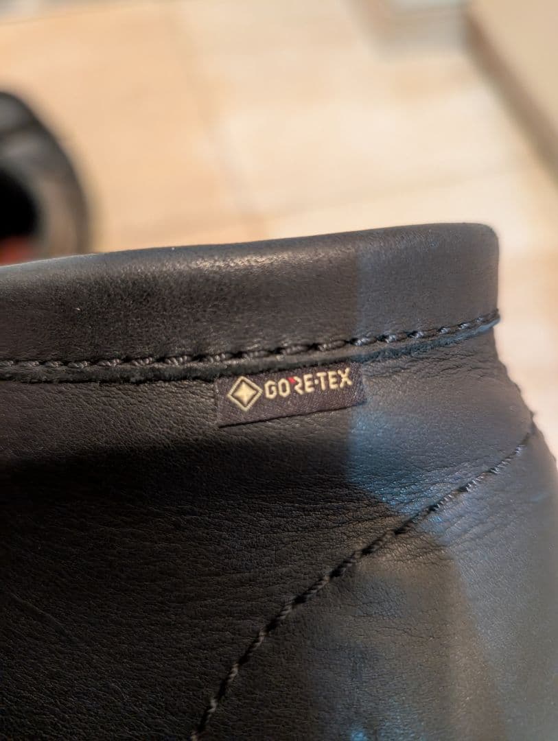 靴 Clarks Wallabee BT GTX Black