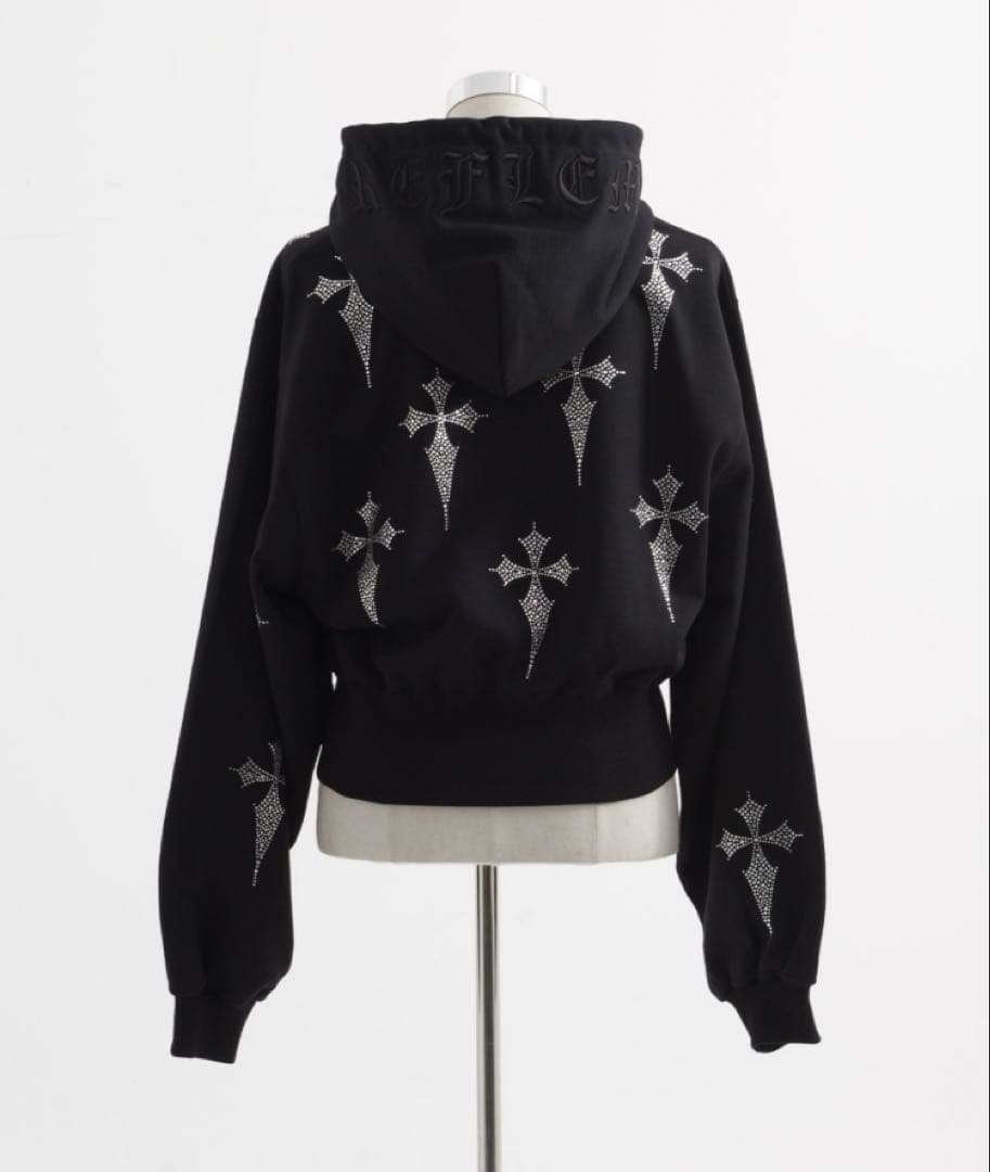 『REFLEM/レフレム』クロス総柄ラインストーンクロップドZIPパーカー