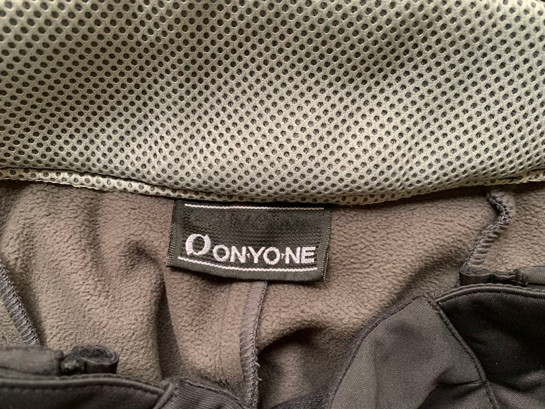 オンヨネ　スキー　ハーフパンツ　ユニセックス　Sサイズ