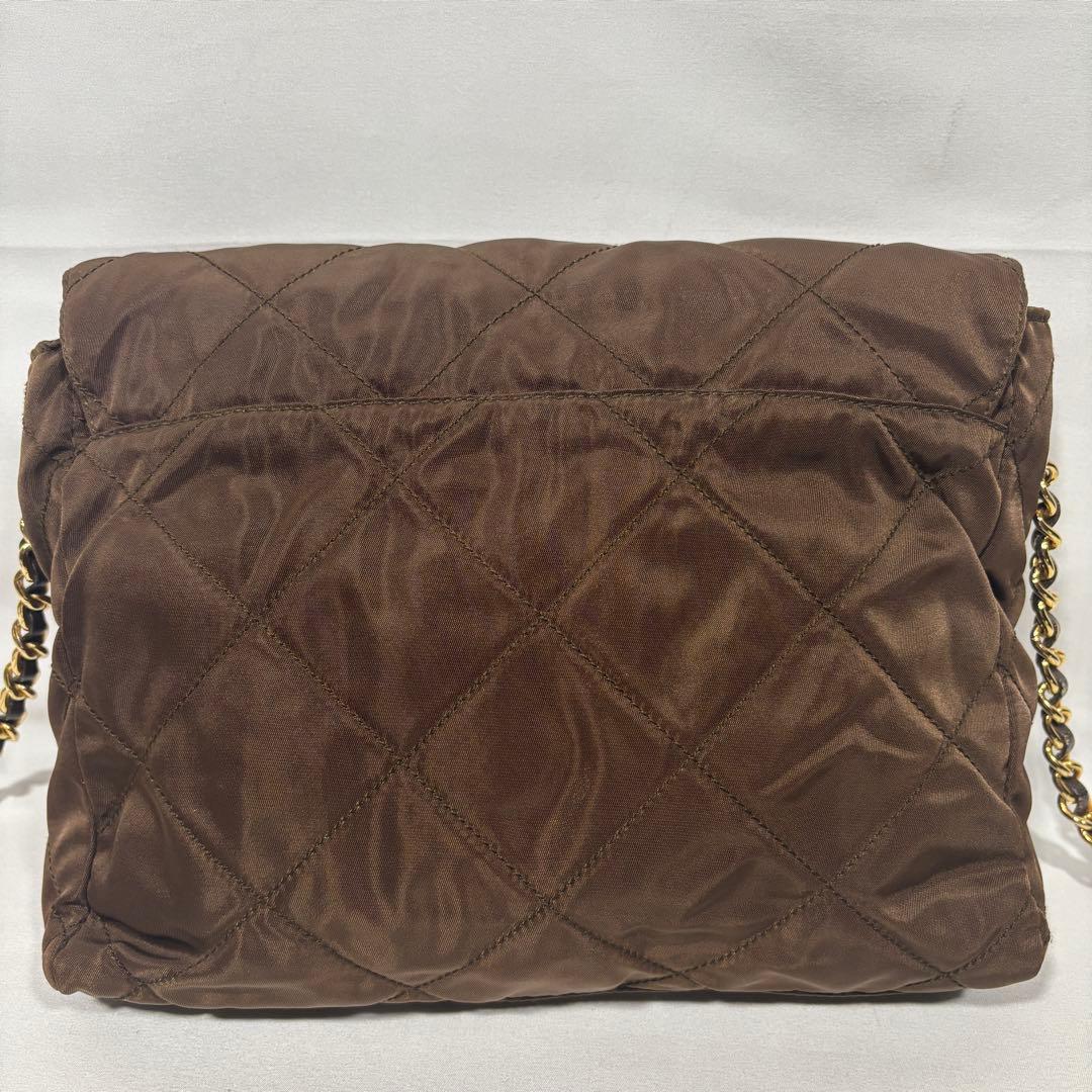 プラダ ショルダーバッグ 肩掛け チェーン キルティング 三角ロゴ ブラウン