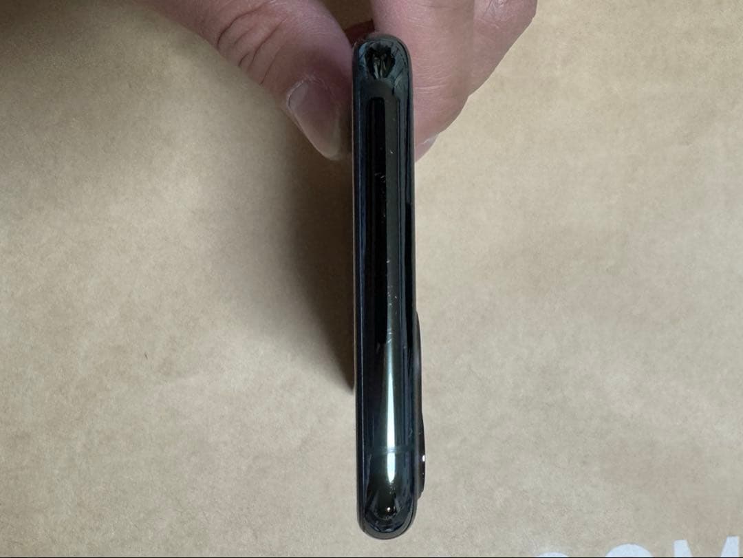 m*i様 iPhone 11 Pro 64GBミッドナイトグリーン SIMフリー