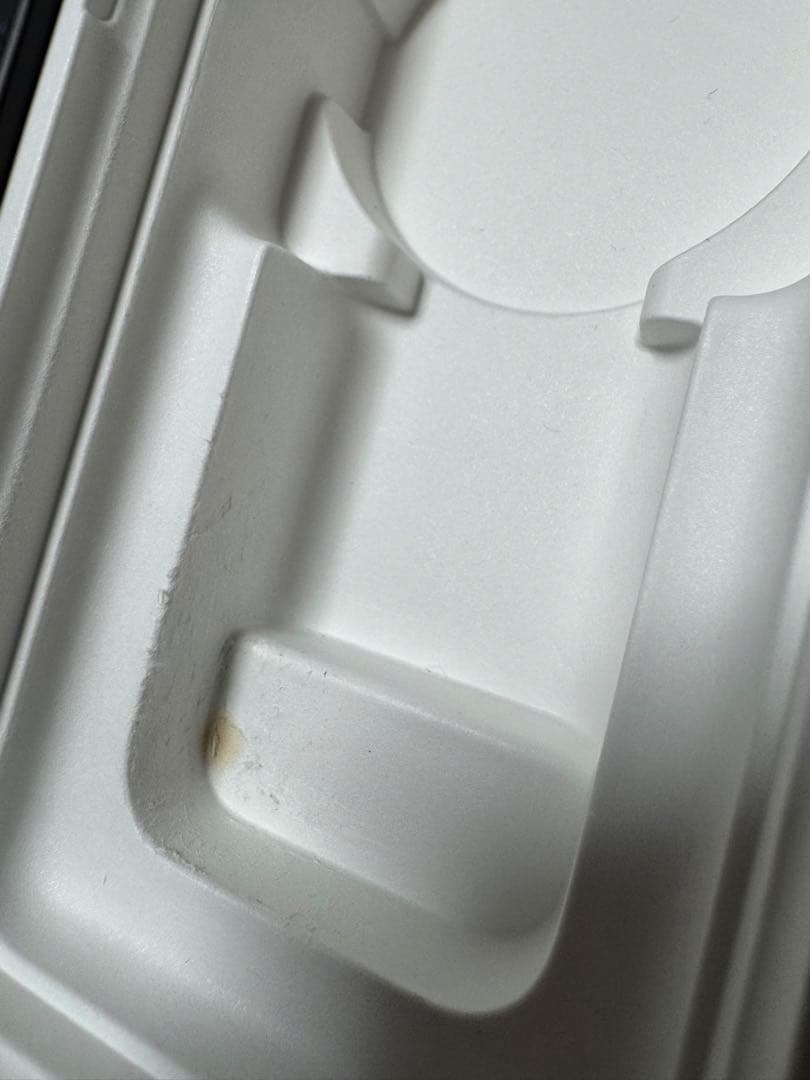 m*i様 iPhone 11 Pro 64GBミッドナイトグリーン SIMフリー