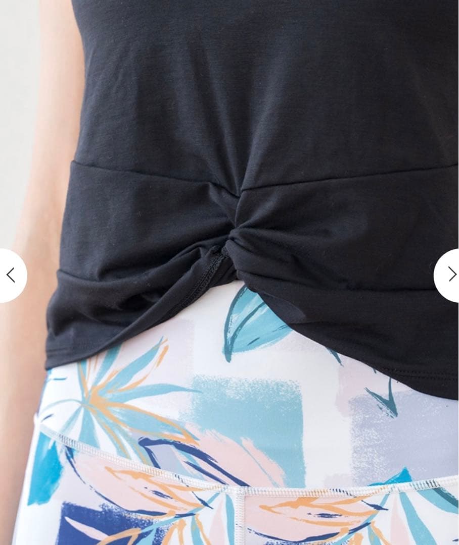 SUKALA / Lサイズ カップ付きTシャツ＆レギンスセット　新品タグ付き