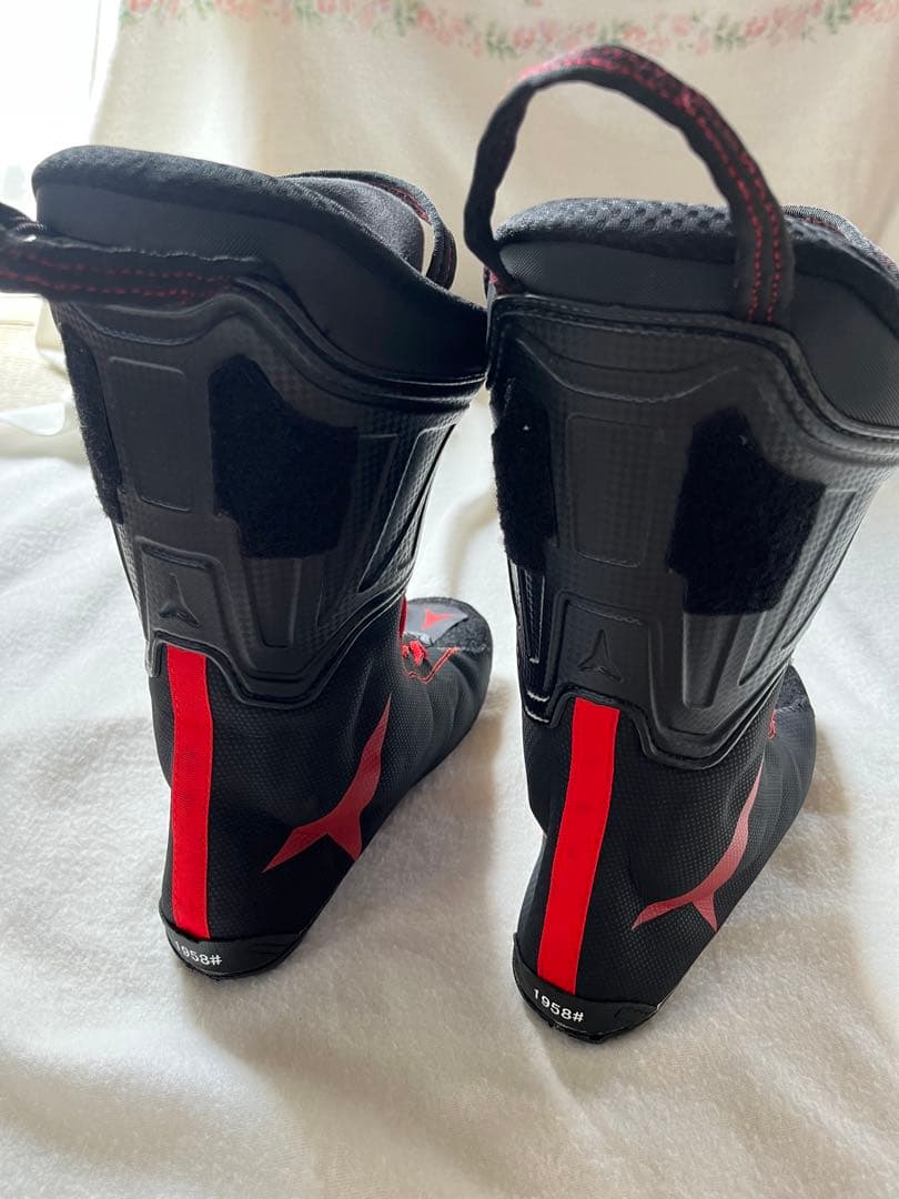 ATOMIC Redster STI110スキー用ブーツ