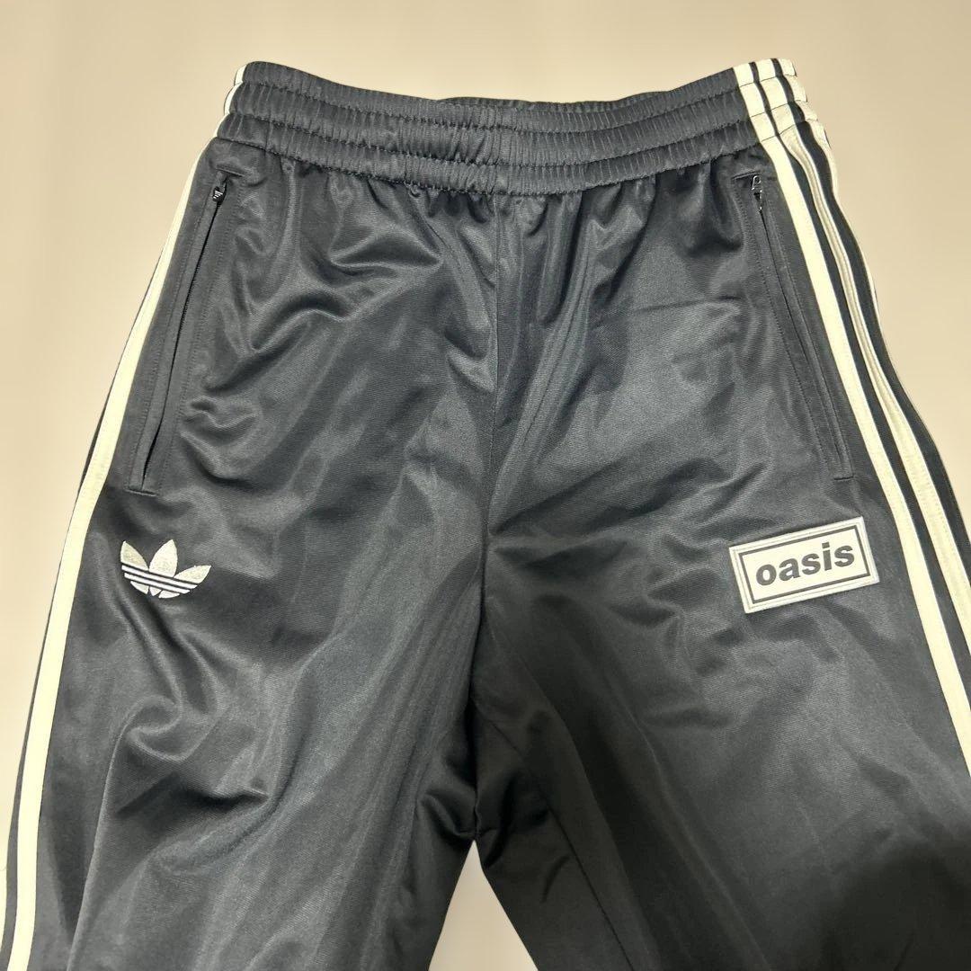 adidas oasis ブラック トラックパンツ