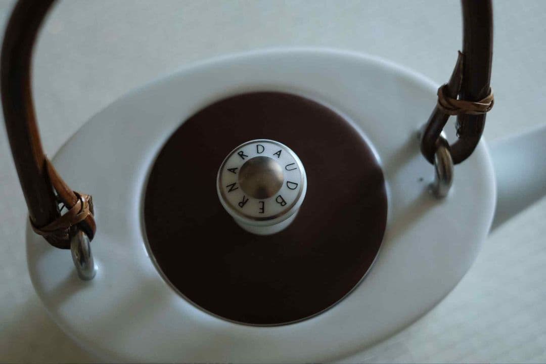 ベルナルド/Bernardaid ティポットホワイトセラミックポット 茶こし付