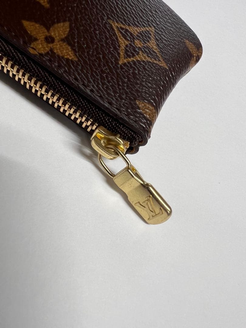 LOUIS VUITTON キーケース ベルボーイ