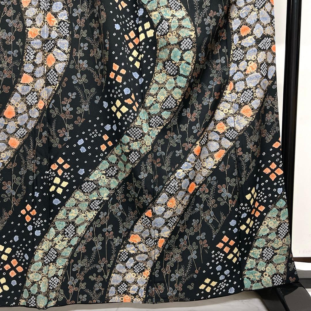 訪問着　黒地　絞り　萩　鳳凰　着物　010k