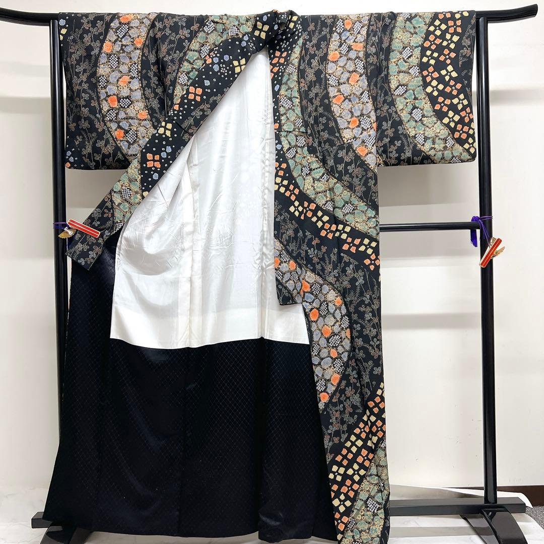 訪問着　黒地　絞り　萩　鳳凰　着物　010k