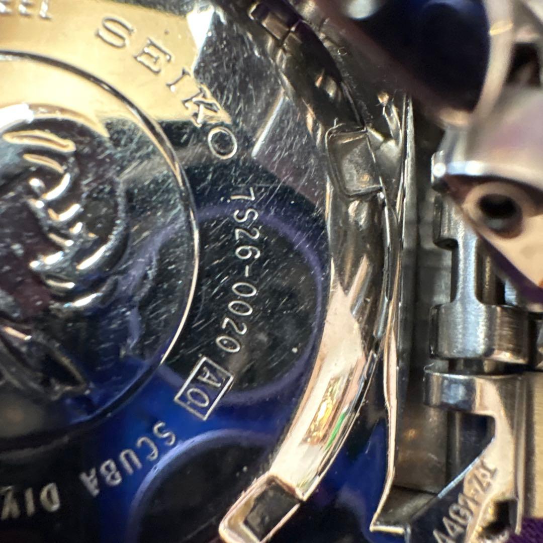 セイコー 自動巻き腕時計 黒/赤/青