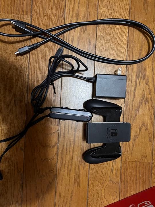 ニンテンドースイッチ　有機EL ホワイト　Nintendo