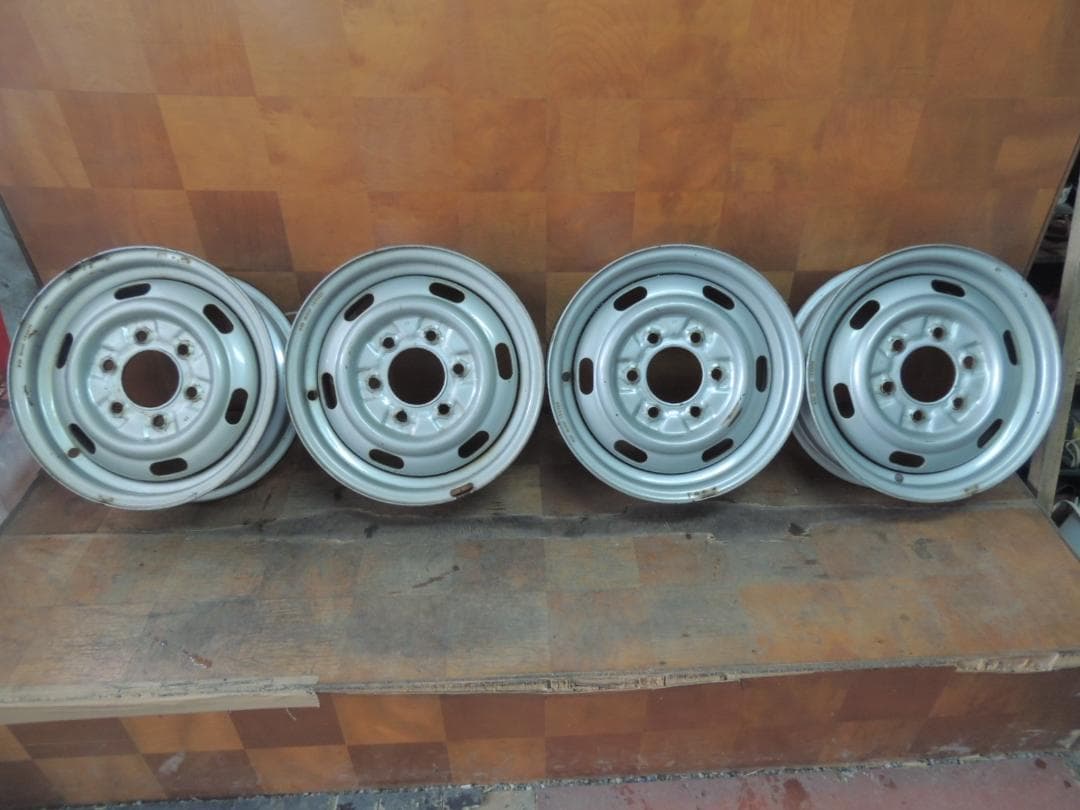 C25　15×5.5K　スチールホイール4本　タイタン ダッシュ　ハブ径 約93