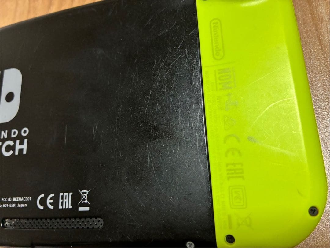 Nintendo Switch 本体 イエロー　ジョイコン付き