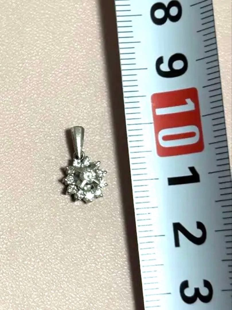 ネックレス　トップ　ダイヤモンド　プラチナ