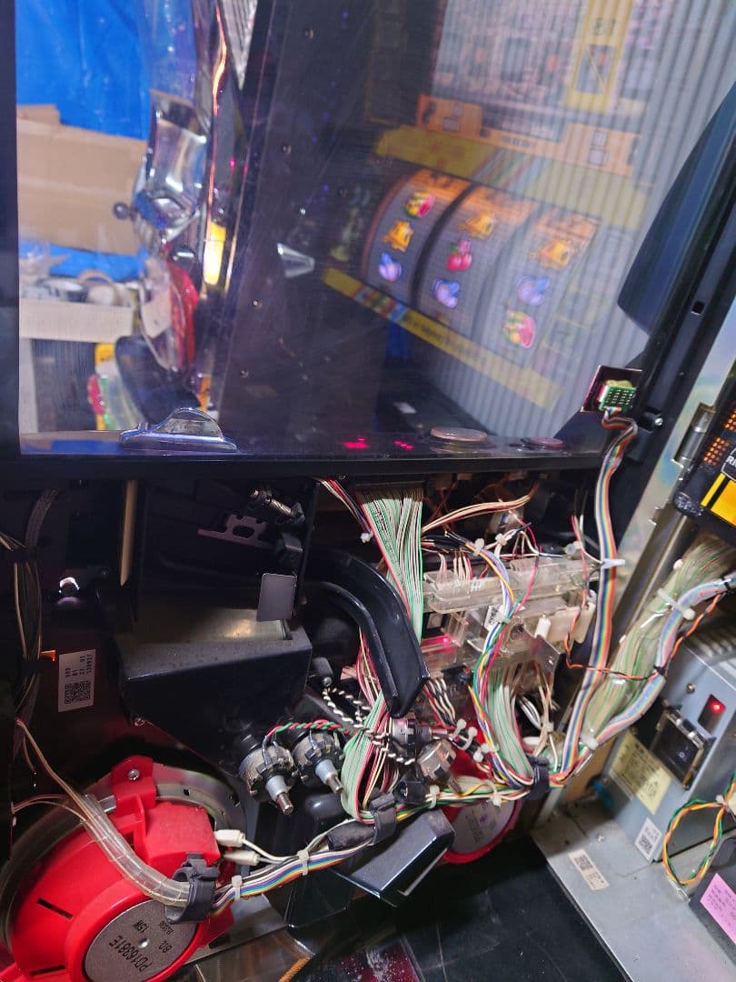 パチスロ　実機　ペルソナ