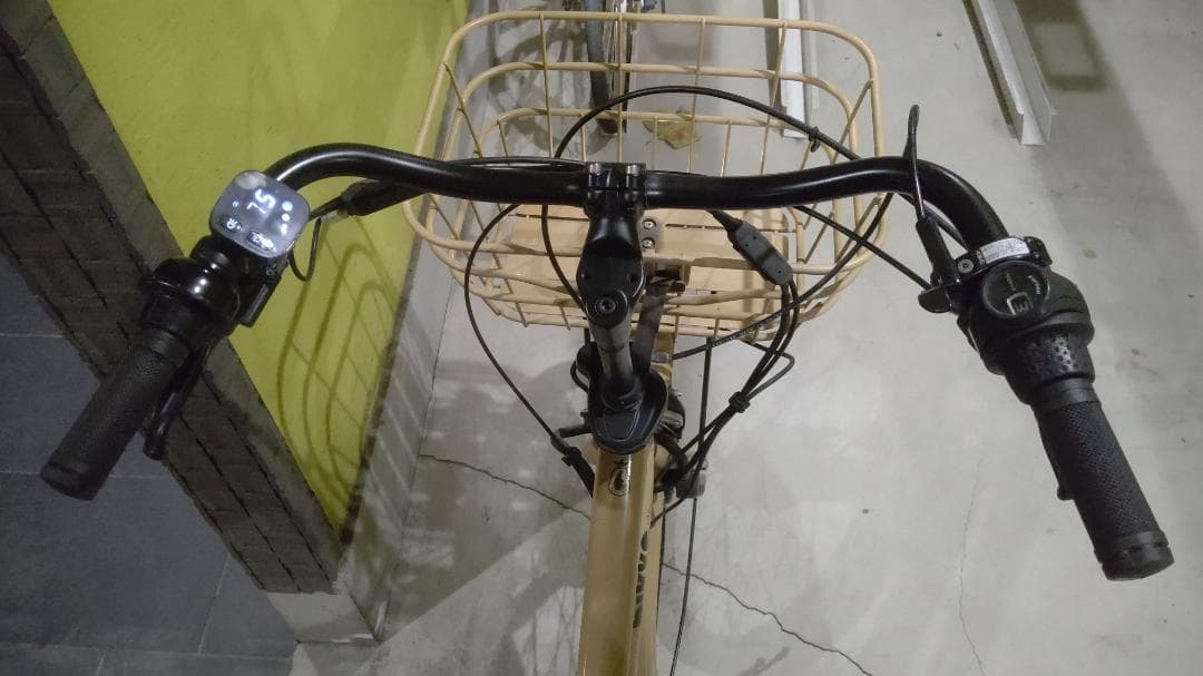 後期　BIKKE　GRI　電動自転車　ブリヂストン　ベルトドライブ　回生充電