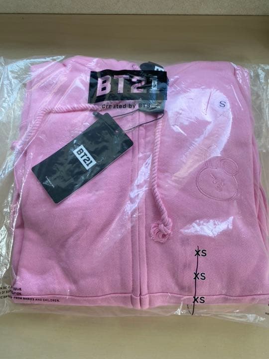 BT21 cooky パーカー　S 新品未使用未開封激レア品