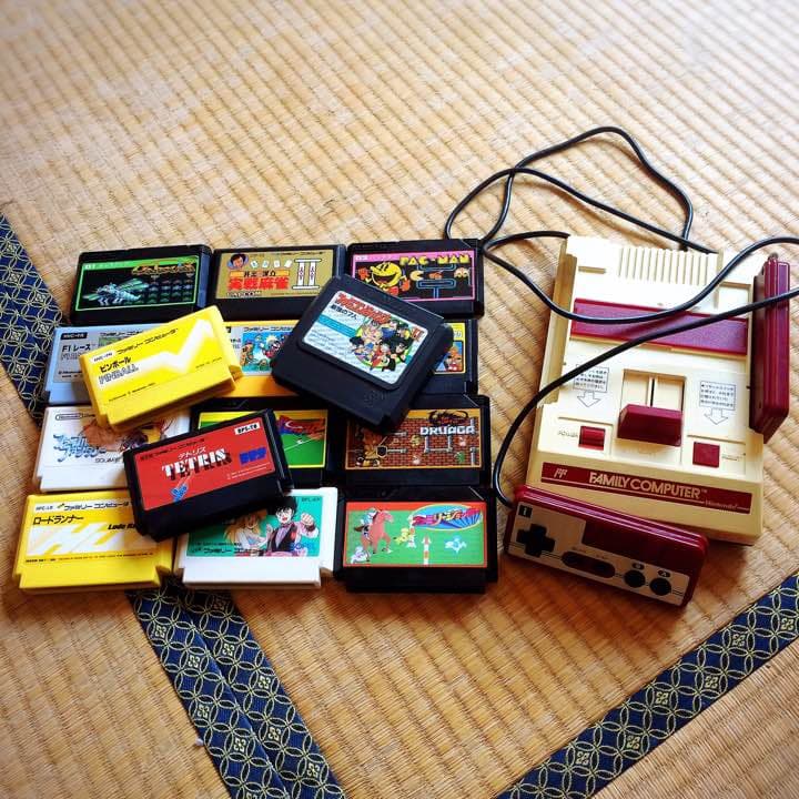 ファミリーコンピューター ソフト15本付き