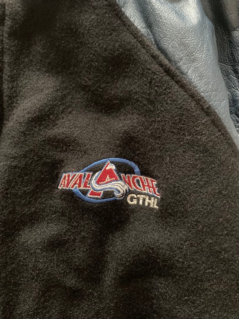 NHL Colorado Avalanche コロラドアバランチ 袖革スタジャン