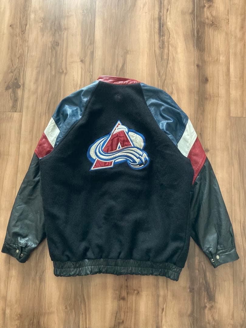 NHL Colorado Avalanche コロラドアバランチ 袖革スタジャン