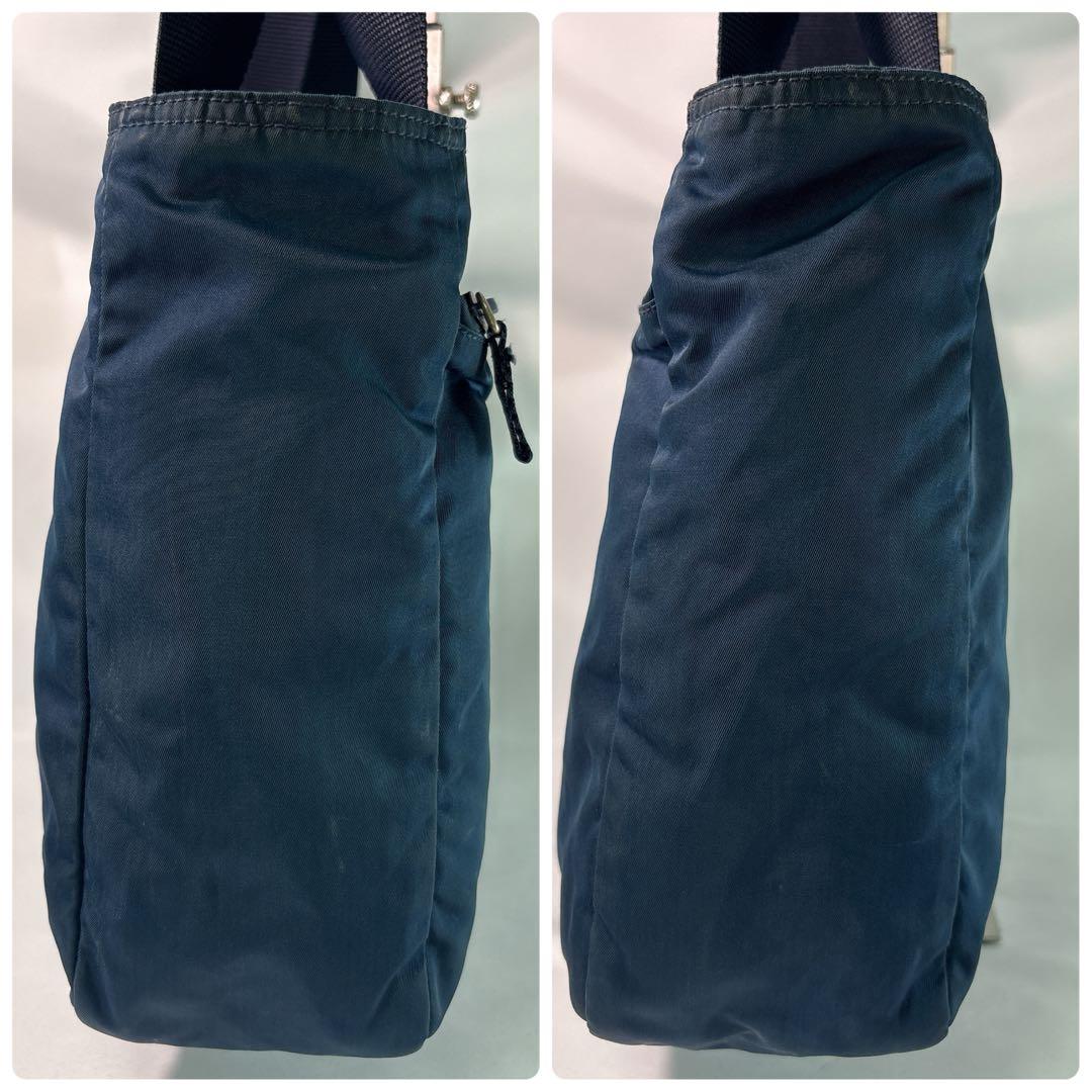 プラダ ネイビー トートバッグ