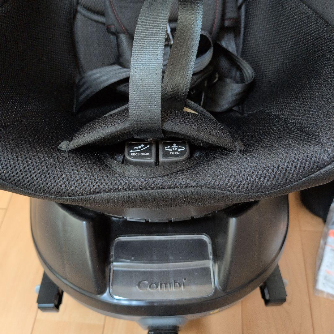 Combi コンビ 車用チャイルドシート ブラック クルムーヴ ISOFIX