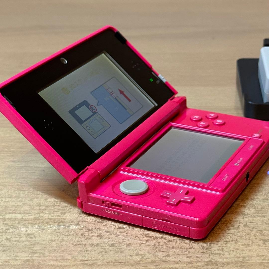 6-126 ニンテンドー3DS グロスピンク 箱付き