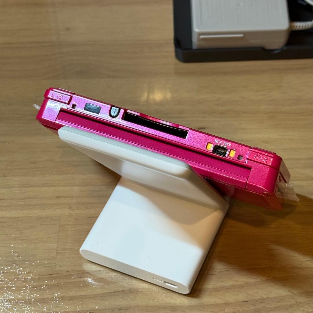 6-126 ニンテンドー3DS グロスピンク 箱付き