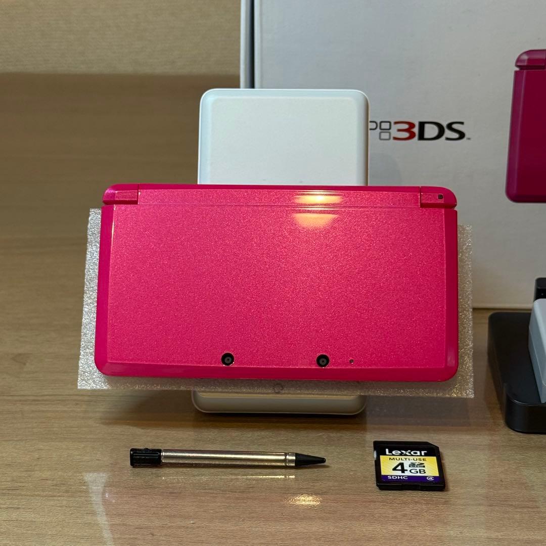 6-126 ニンテンドー3DS グロスピンク 箱付き