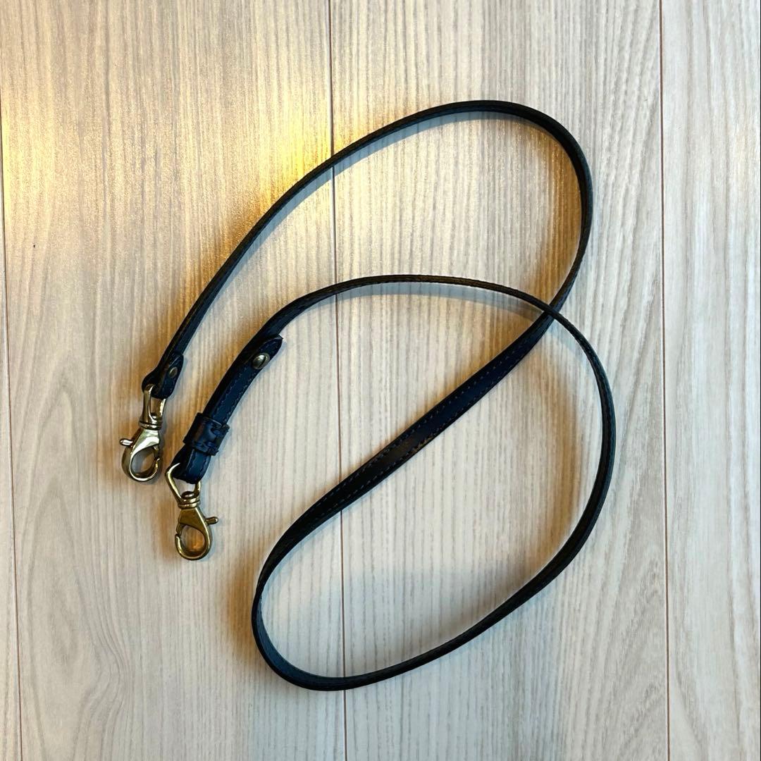 【美品・未使用】Felisiフェリージ　ショルダーバック