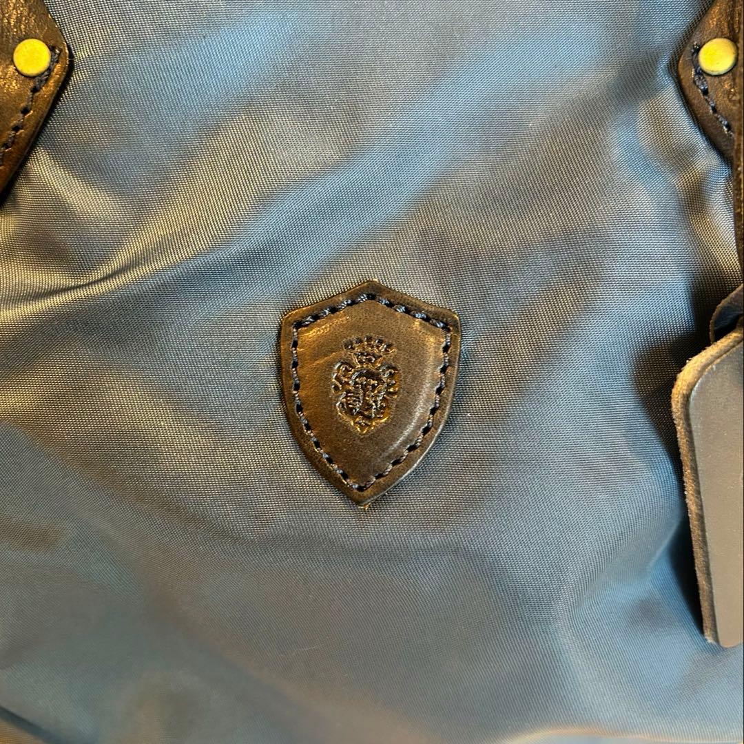 【美品・未使用】Felisiフェリージ　ショルダーバック