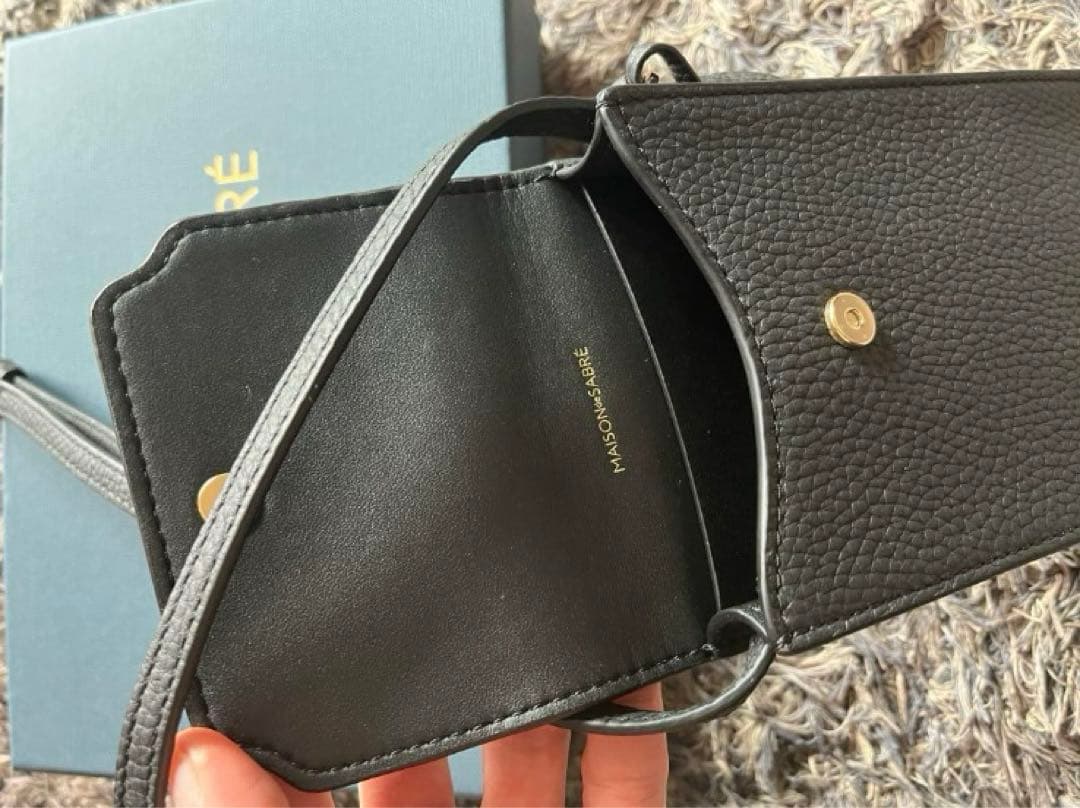 メゾンドサブレ　スマホケース