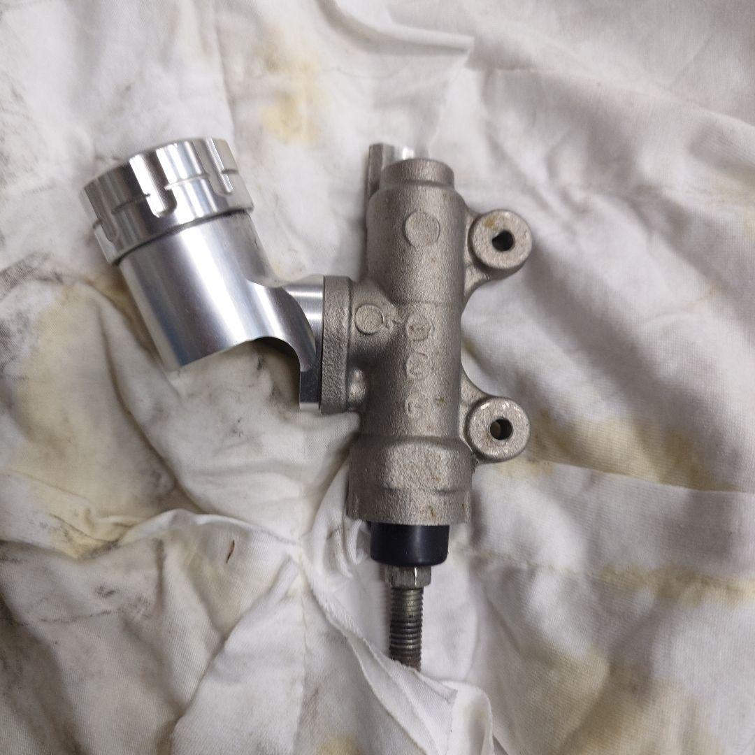 リアブレーキマスター　1/2　NSR50純正　Gクラフトマスタータンク付き