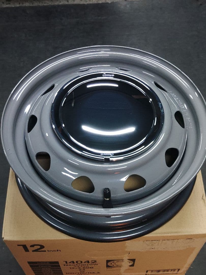 NeoCarrow グレー 12インチホイール 未使用