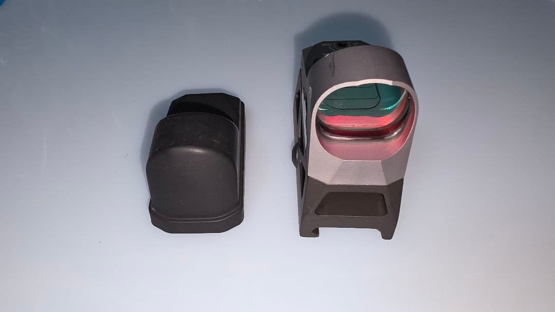 SIG SAUER ROMEO3 実物