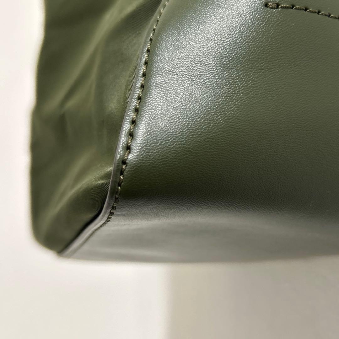 B*r様 【極美品】トリーバーチ 2way ショルダーバッグ ナイロン グリーン