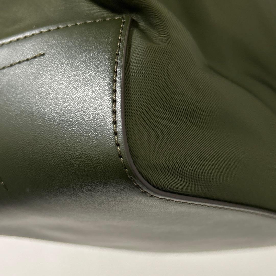 B*r様 【極美品】トリーバーチ 2way ショルダーバッグ ナイロン グリーン