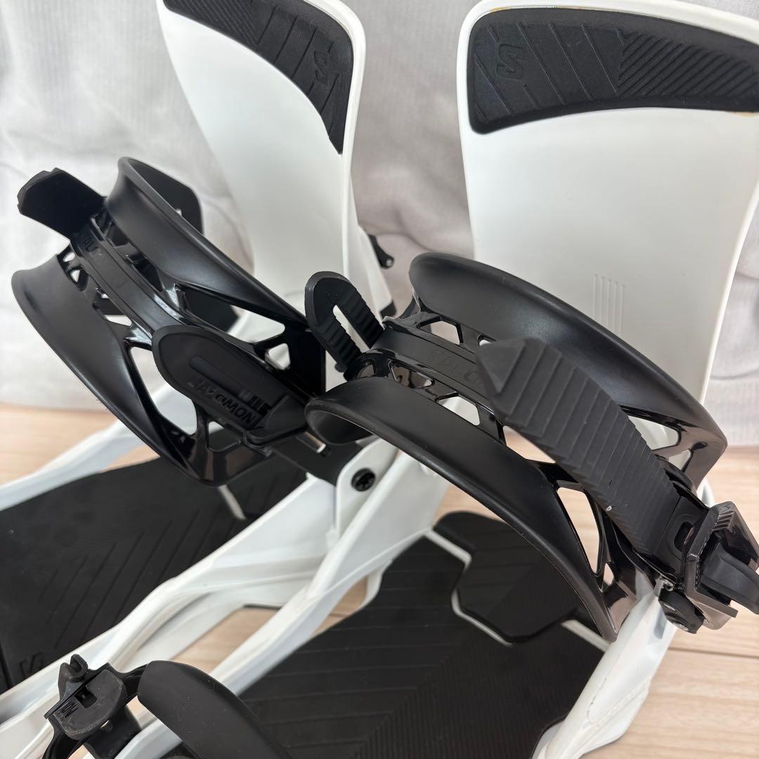 SALOMON RHYTHM ホワイト/スノーボードビンディング