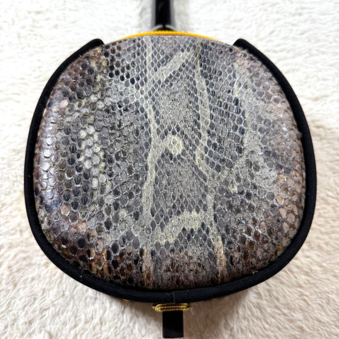 沖縄 三線 本蛇皮 黒漆 三味線 ケース付