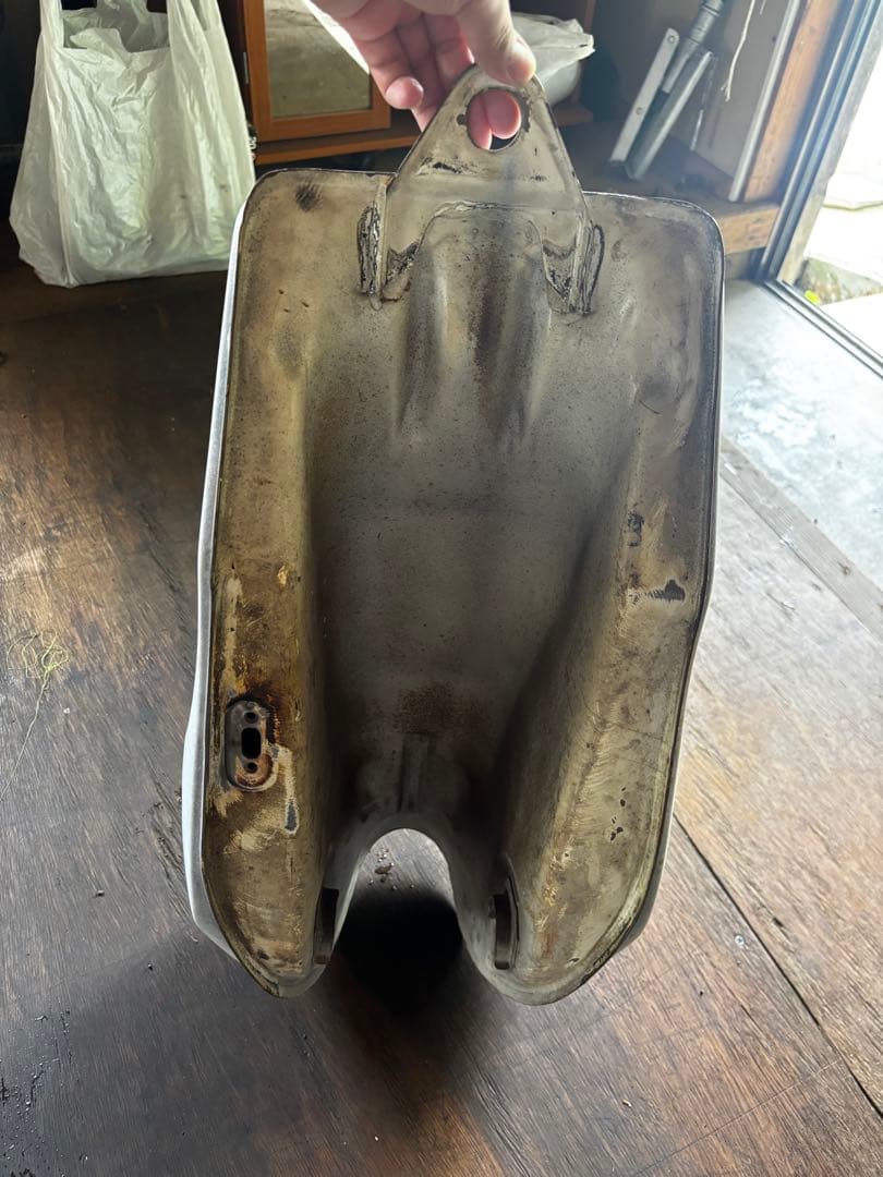 rz250 ガソリンタンク